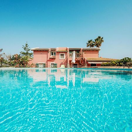 Fronte Spiaggia Zoe Villa Augusta Luaran gambar
