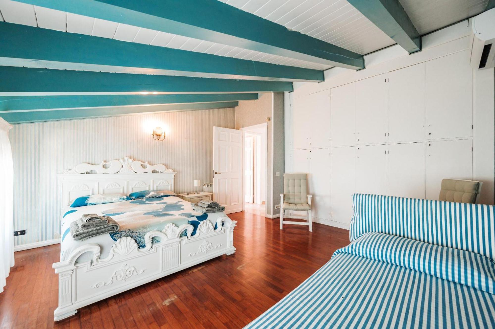 Fronte Spiaggia Zoe Villa Augusta Luaran gambar